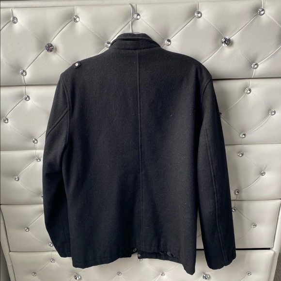 Guess men’s jacket - Picture 2 of 3